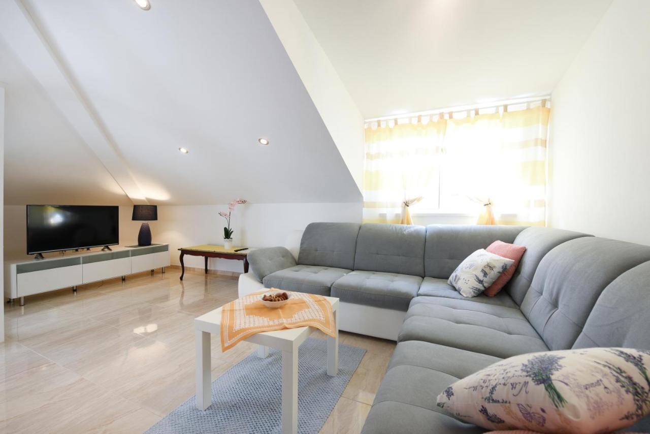 Apartmani Gojevic Vodice Exterior foto